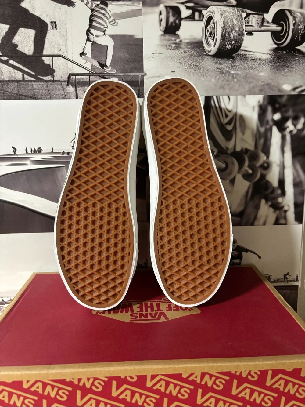 Vans Authentic 44 D Irenneisgood sz 9.5 Men’s 11.0 Woman